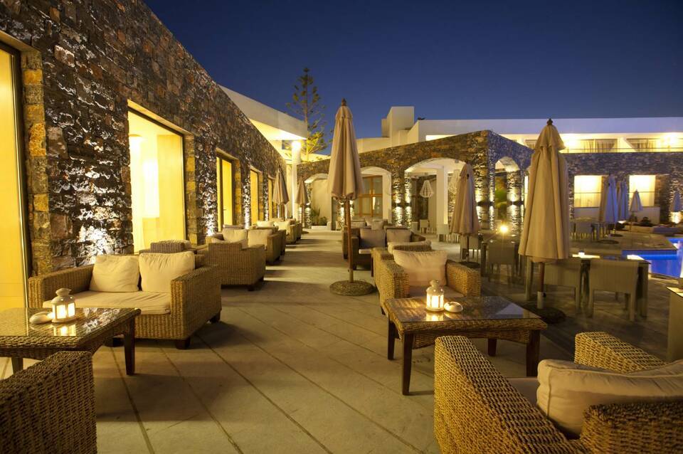 The Island Hotel 4