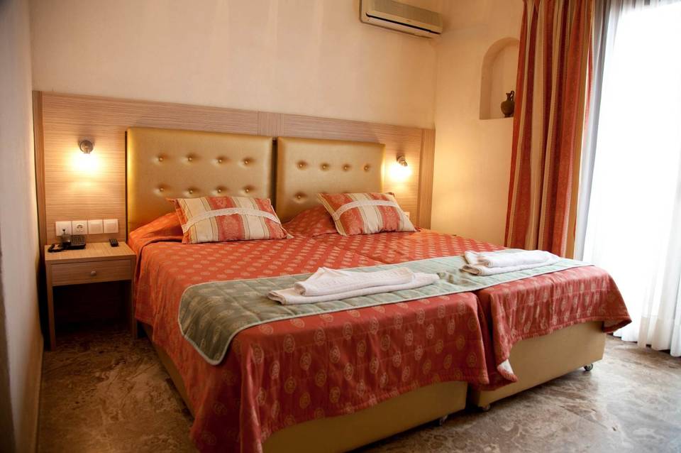 Thalia  Deco City & Beach Hotel 2