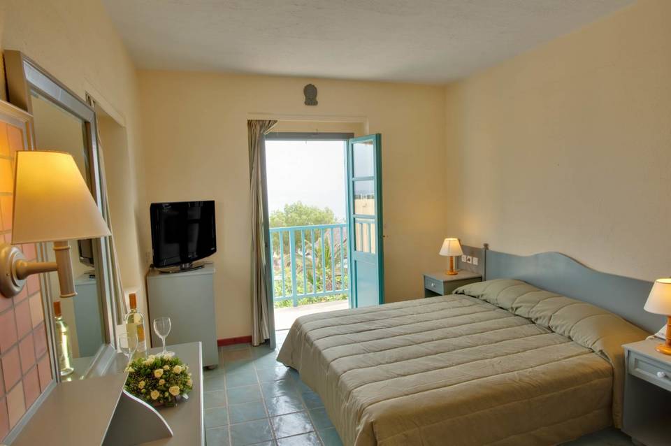 Silva Beach Hotel 3