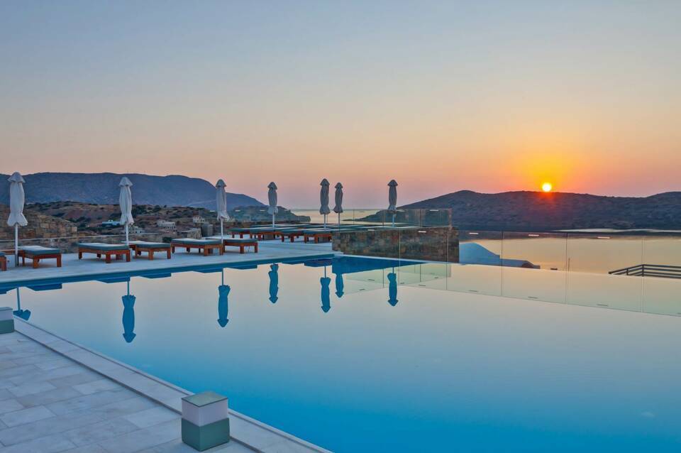 Royal Marmin Bay Boutique & Art Hotel 2
