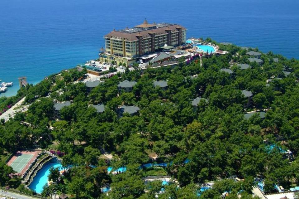Utopia World Hotel 3