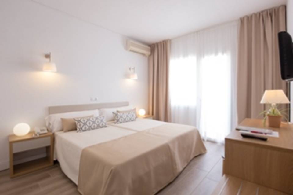 Cabot Romantic 2