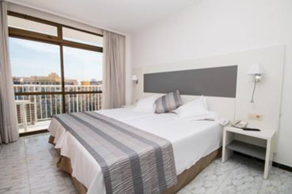 Hotel Amic Miraflores 4