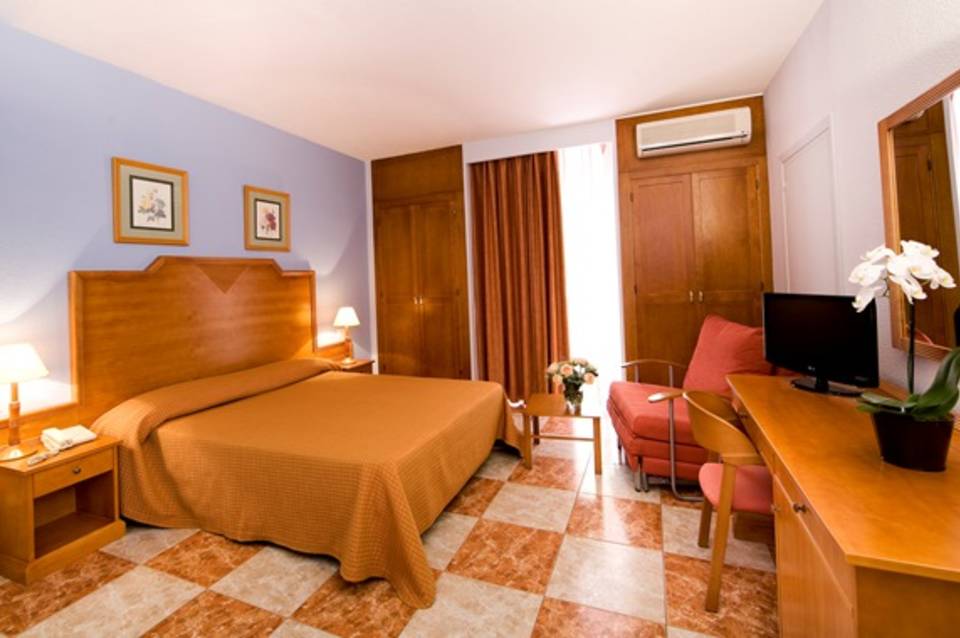 El Hotel Monarque el Rodeo 1