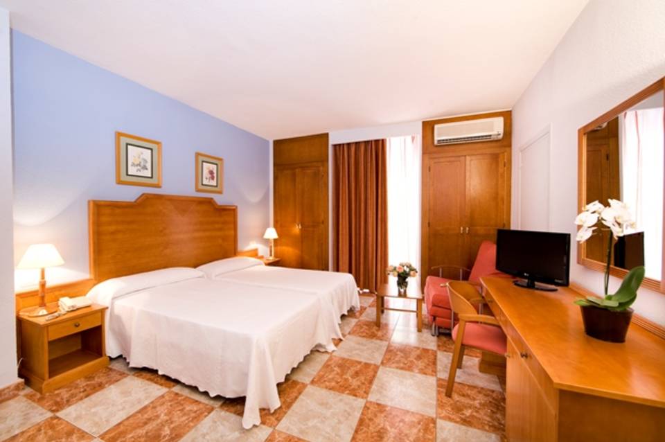 El Hotel Monarque el Rodeo 5