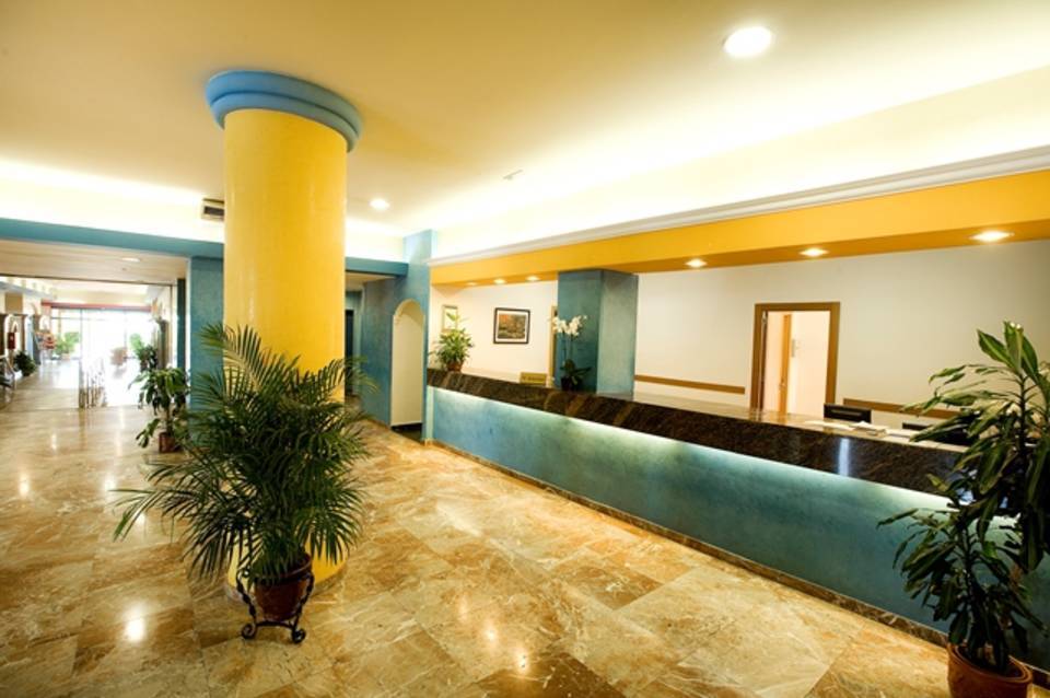 Hotel Monarque Torreblanca 5