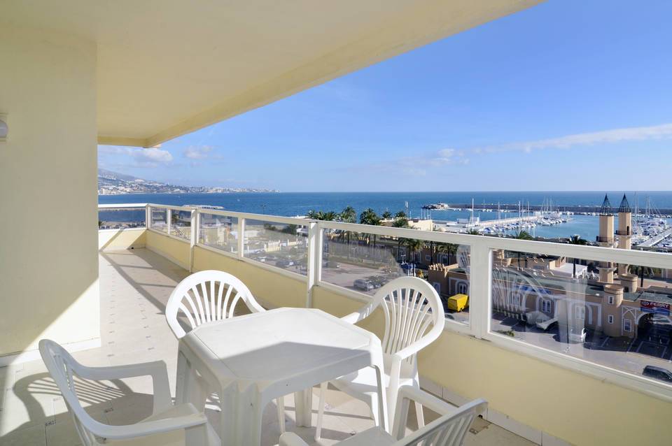 Hotel Apartamentos Pyr Fuengirola 2