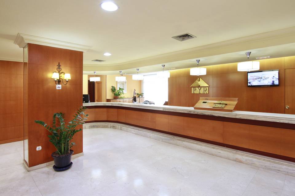 Hotel Apartamentos Pyr Fuengirola 5
