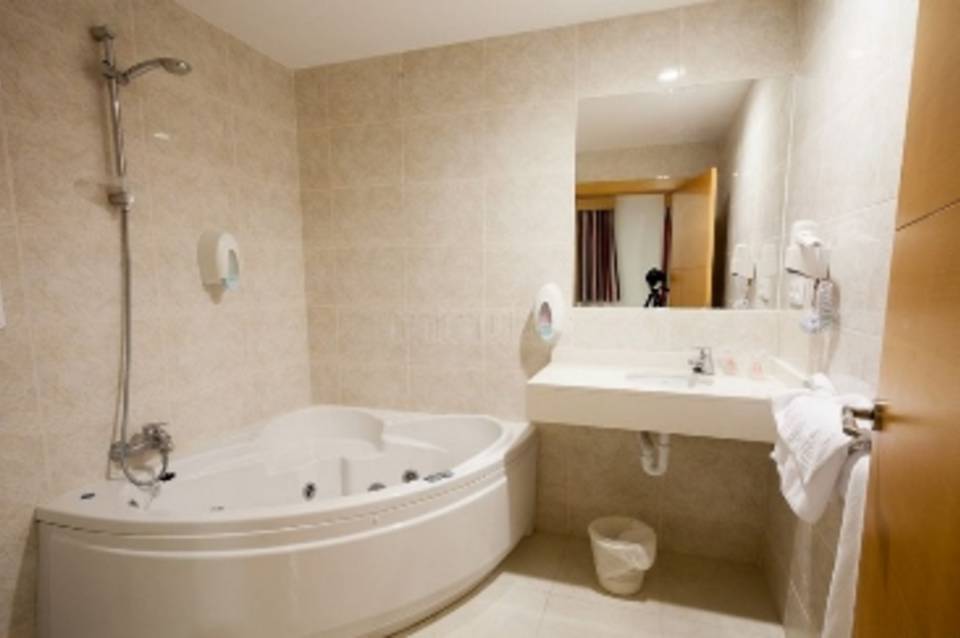 Hotel Amic Colon 4