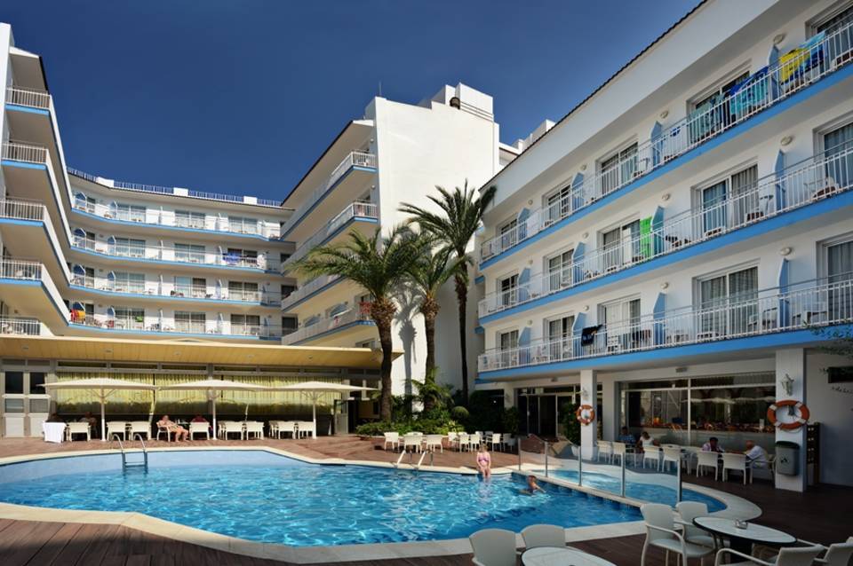 Miami Hotel 1
