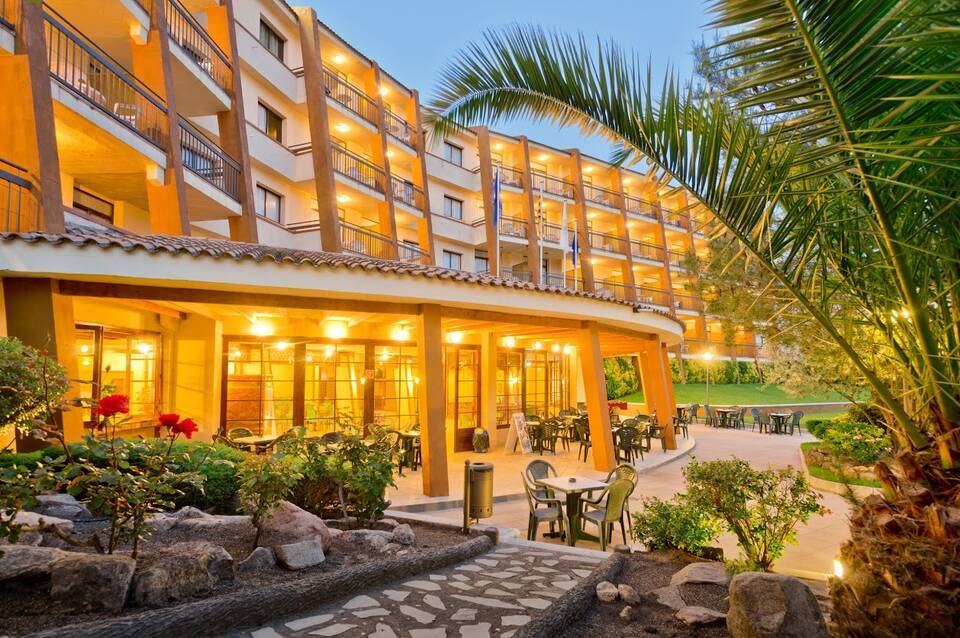 Apart-hotel GHT Tossa Park 5