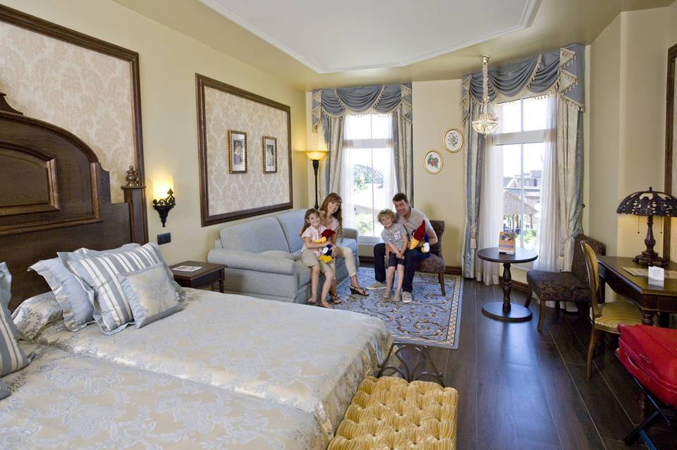 Hotel Mansión de Lucy at PortAventura World 1
