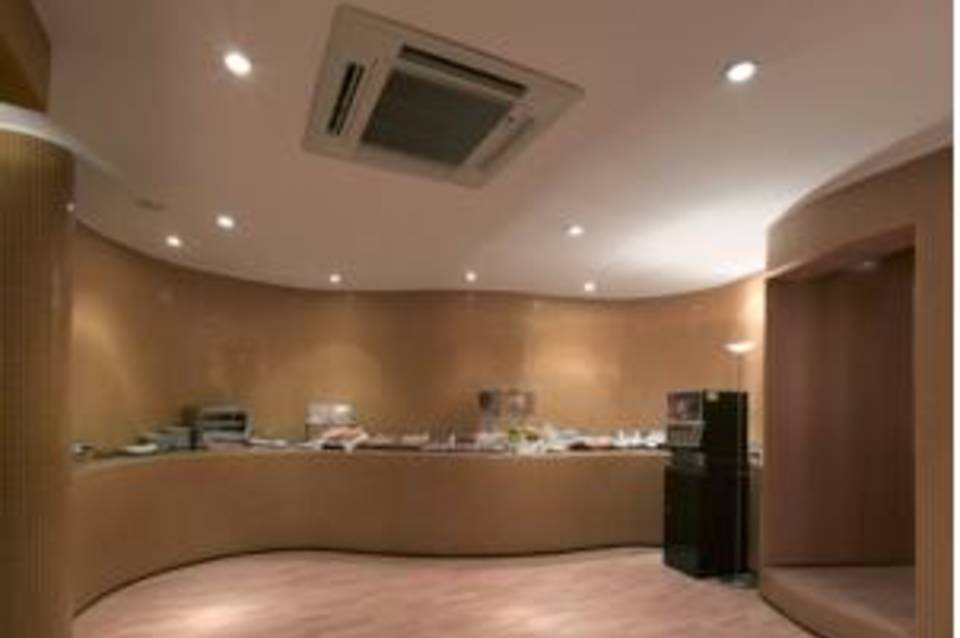 Macia Plaza 4