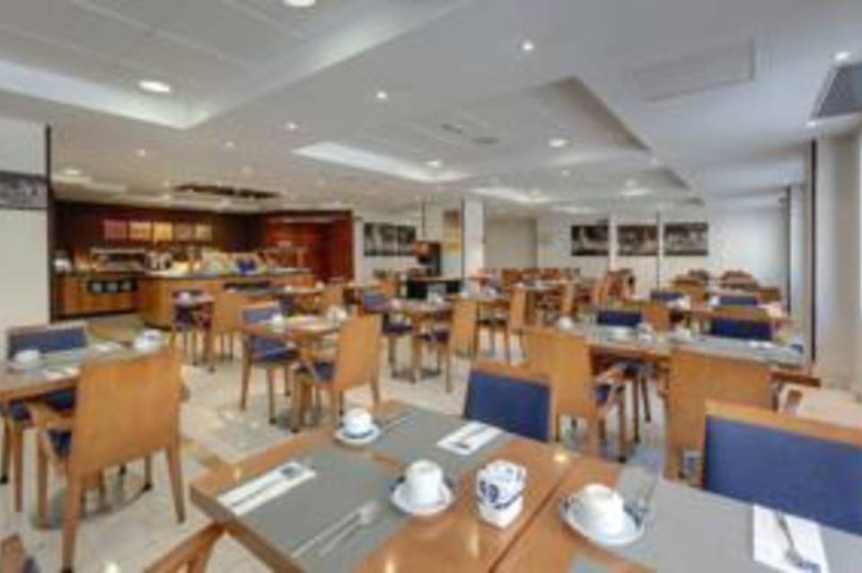Hotel Madrid Centro Affiliated by Meliá 2