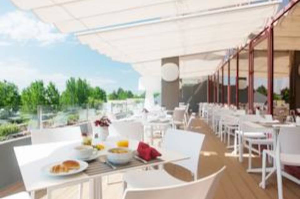 Hotel Coimbra Aeminium, Affiliated by Meliá 5
