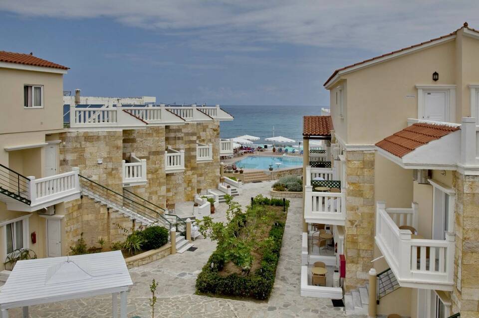 Jo An Beach Hotel 1