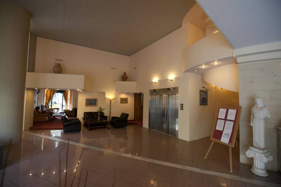Santa Marina Unique Hotel 4