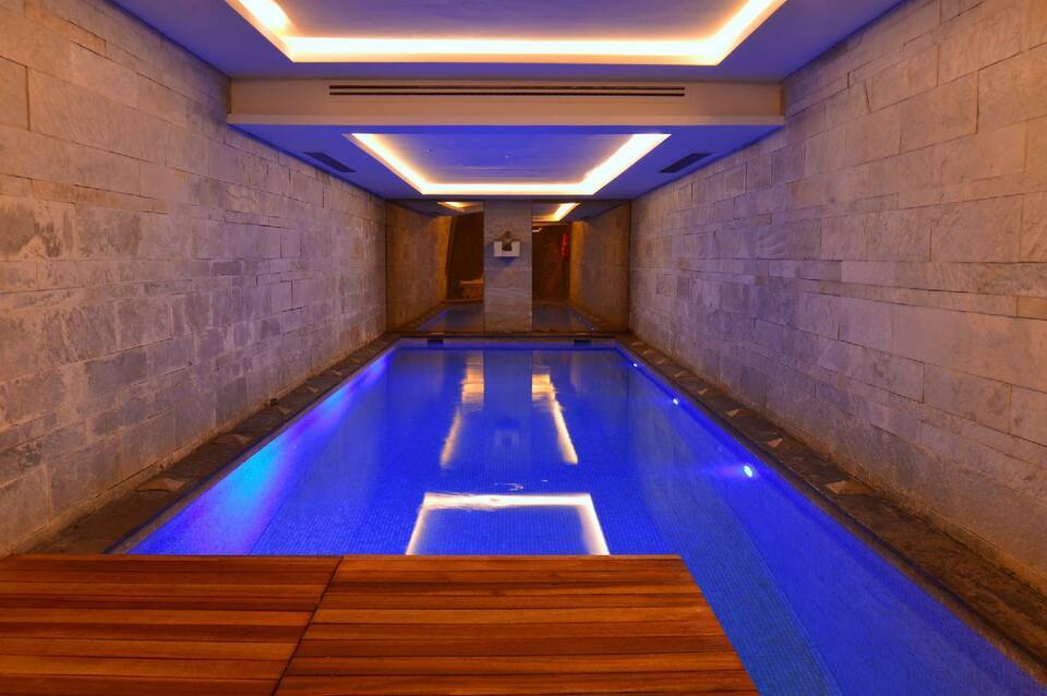 Pera Tulip Hotel 3