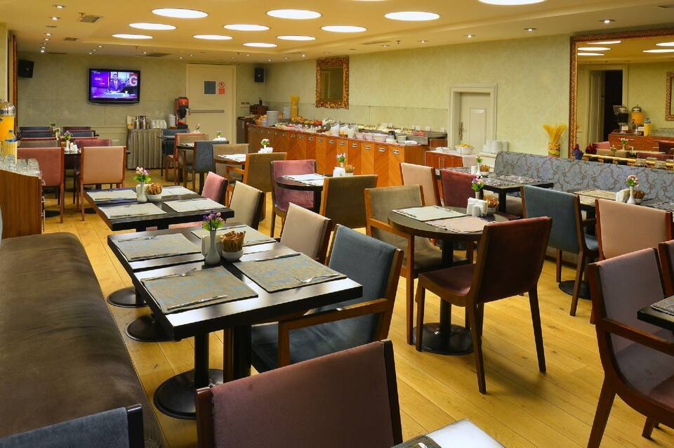 Pera Tulip Hotel 5