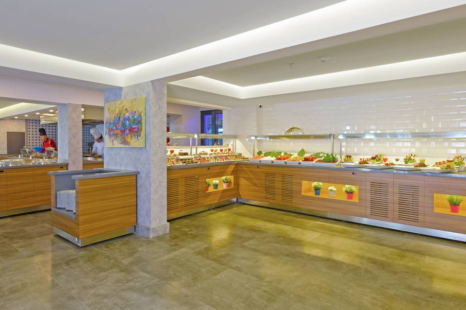 Floria Beach Hotel 5
