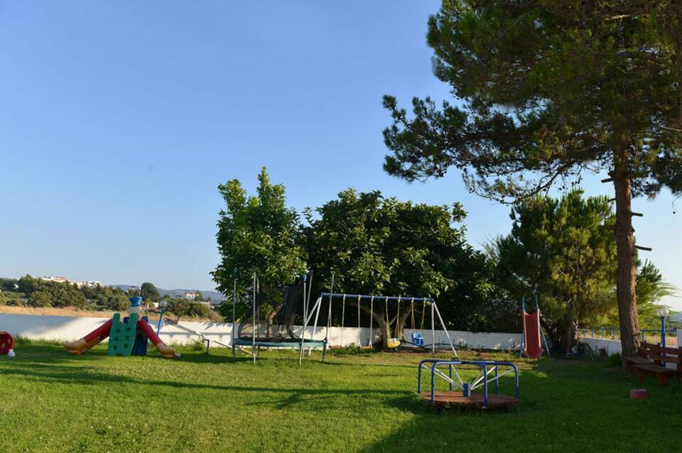 Summer Dream Hotel 4