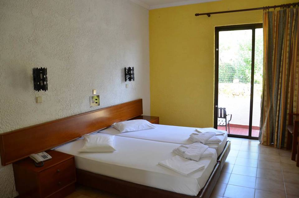 Ladiko Inn Hotel 5