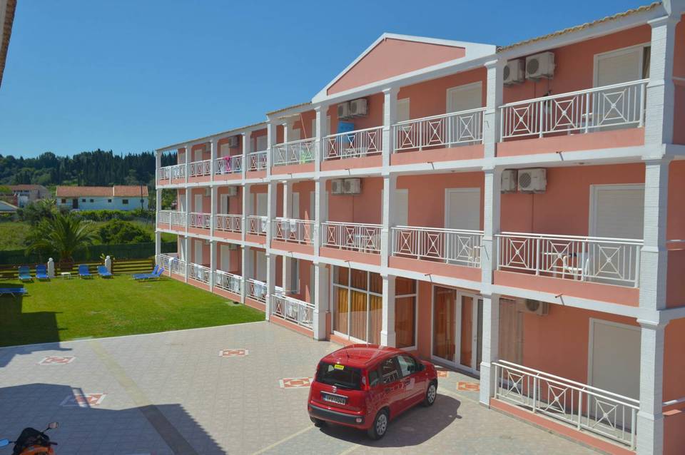 Angelina’s Hotel & Apartments 2