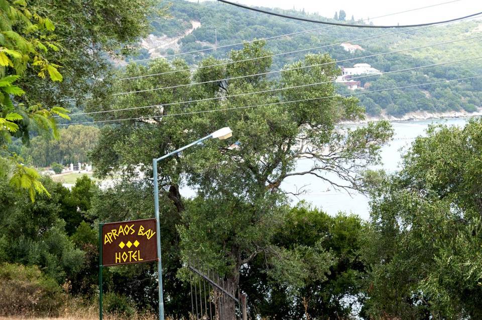 Apraos Bay 3