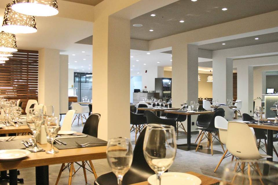 Amphitryon City Hotel 2