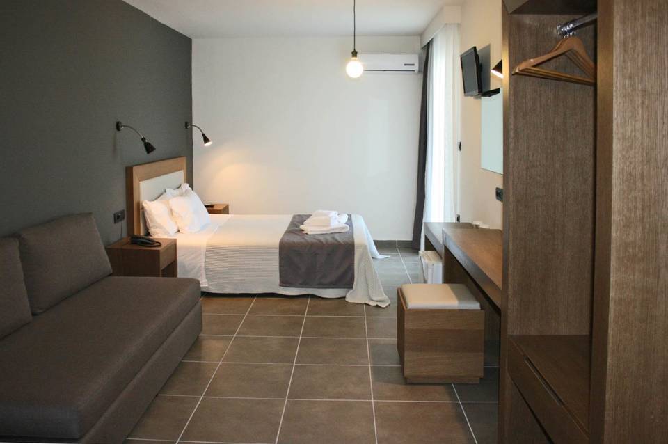 Amphitryon City Hotel 3