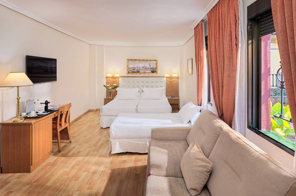 H10 Corregidor Boutique Hotel 3