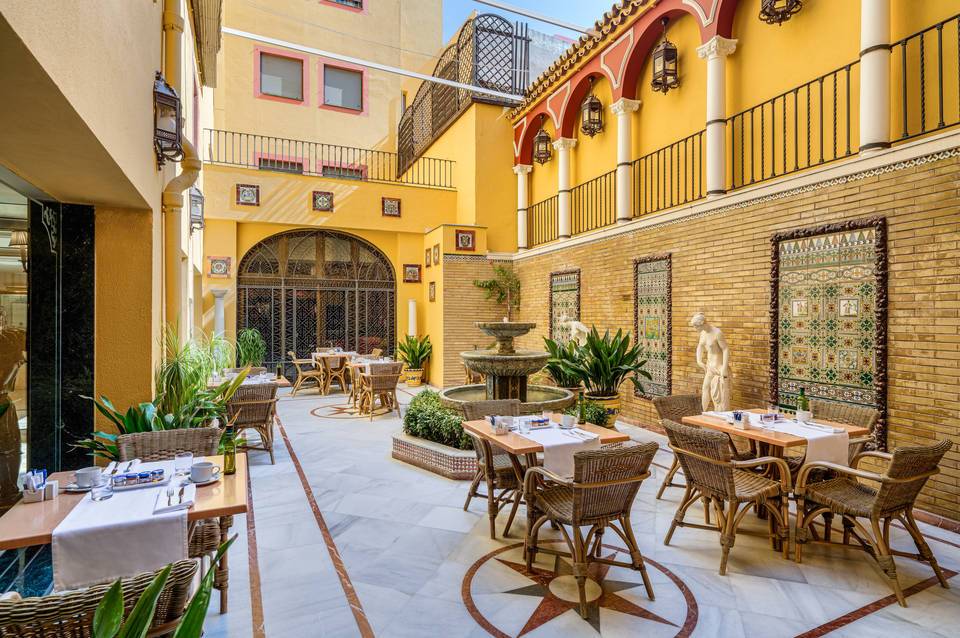 H10 Corregidor Boutique Hotel 2