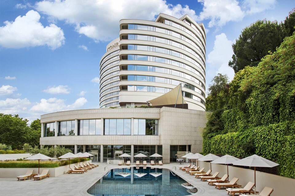 Conrad Istanbul Bosphorus 1