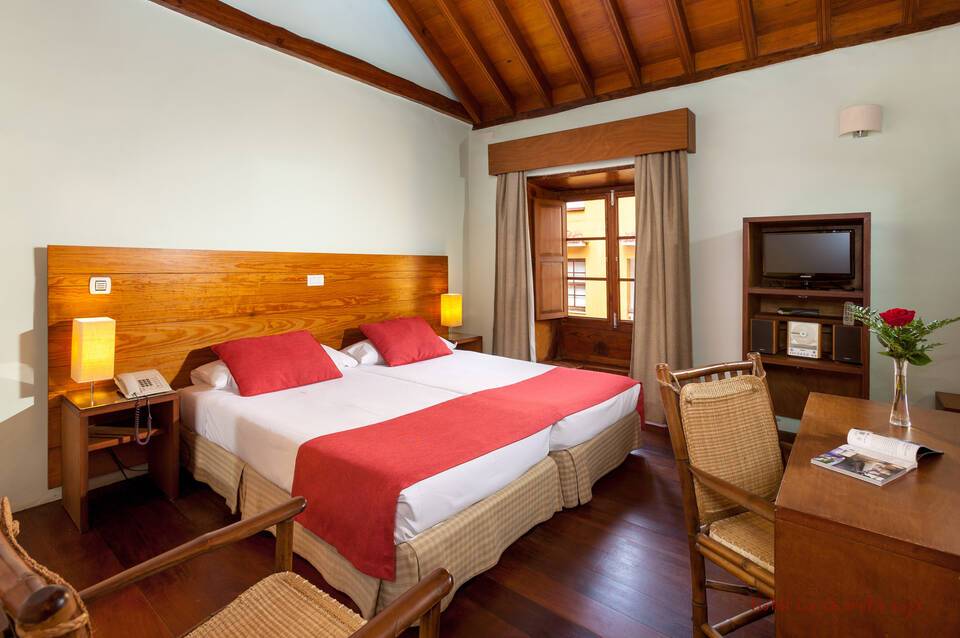 La Quinta Roja 4