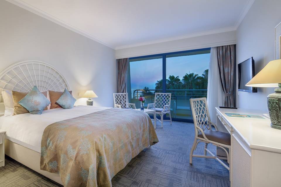 Mirage Park Resort 5