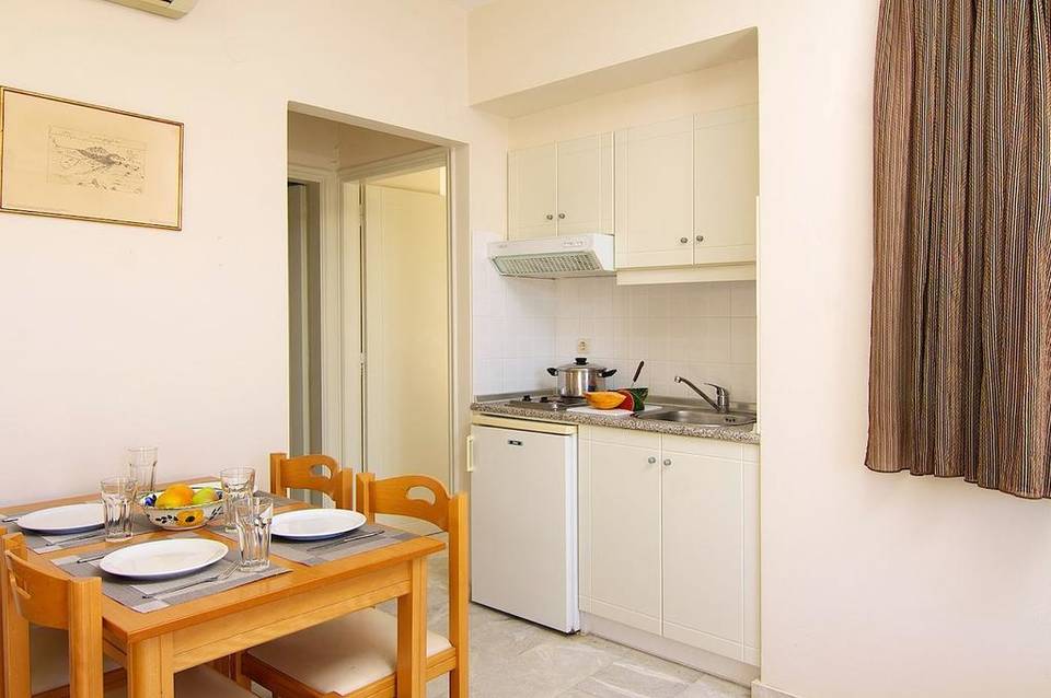 Radamanthy's Apartments 5
