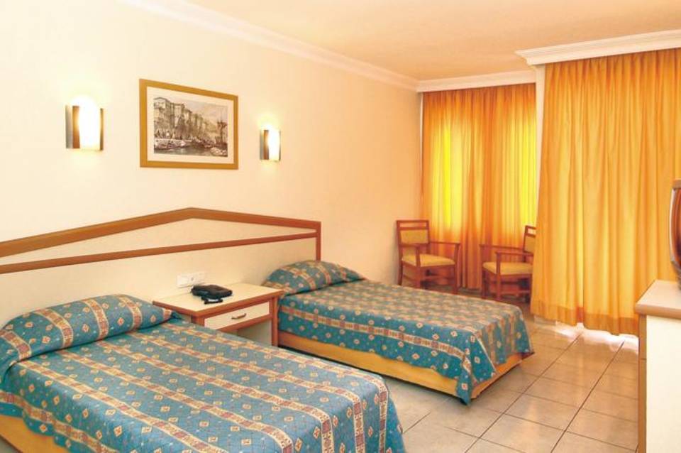 Blue Star Hotel 3