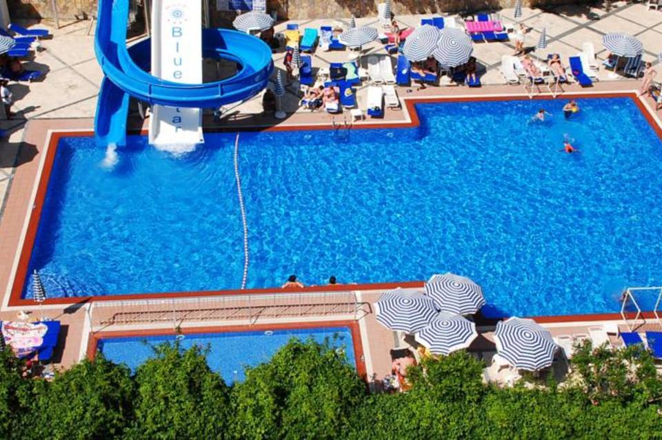 Blue Star Hotel 5