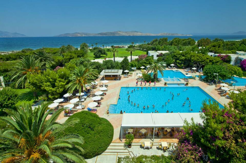 Caravia Beach Hotel & Bungalows 1
