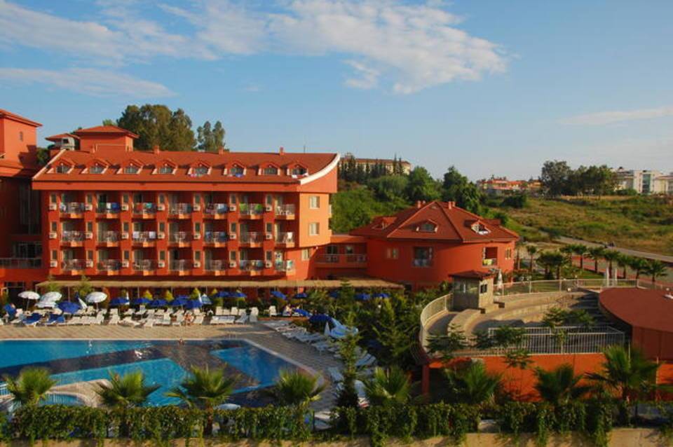 Club Side Coast Hotel 4