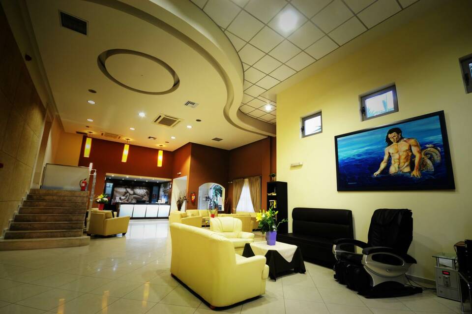 Hotel Triton 4