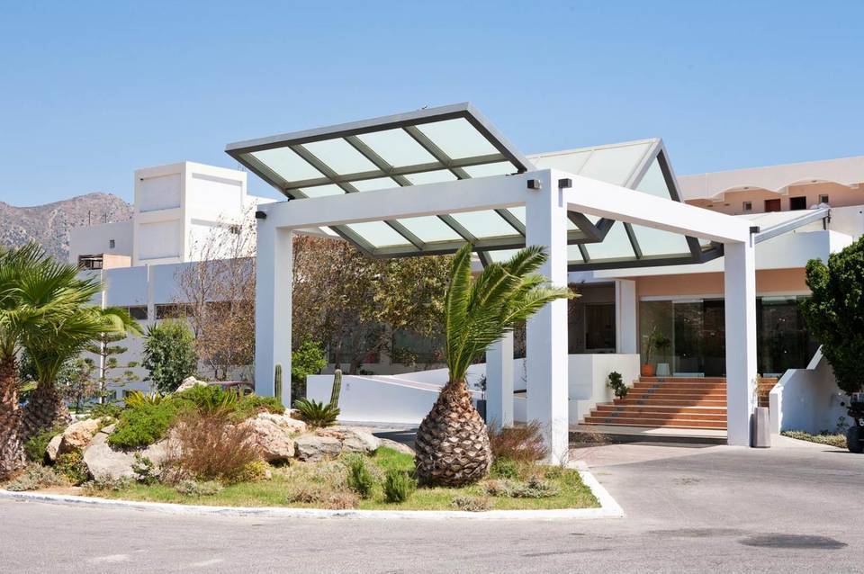 Sovereign Beach Hotel 2