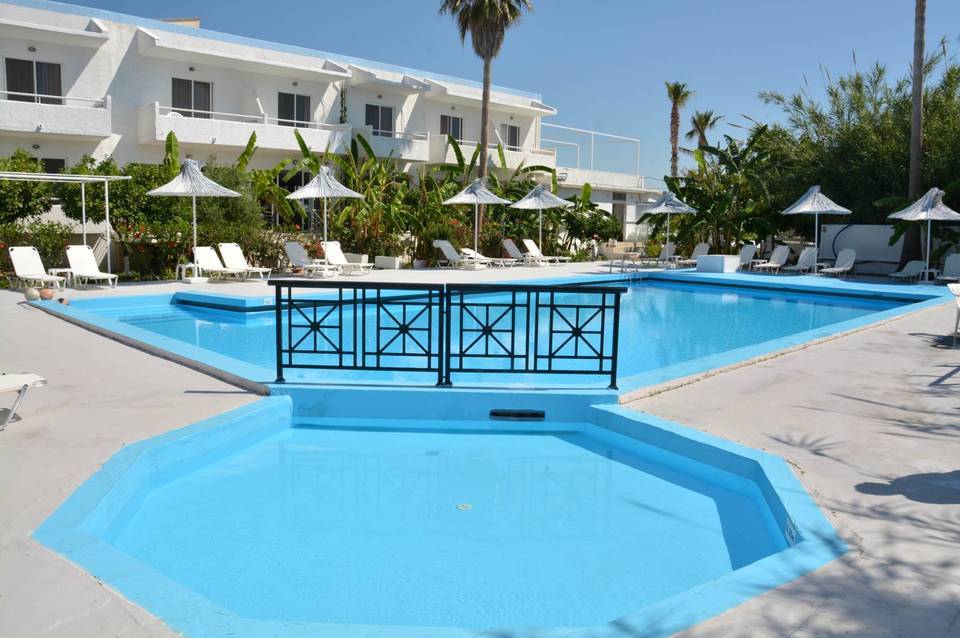 Costa Angela Seaside Resort 4