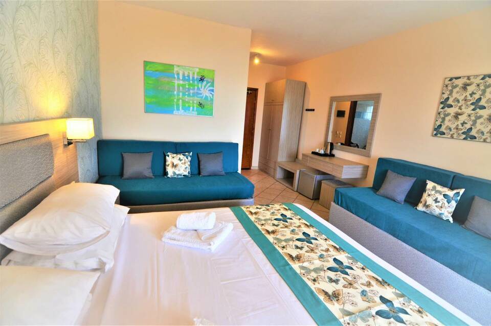 Grand Beach Hotel 5