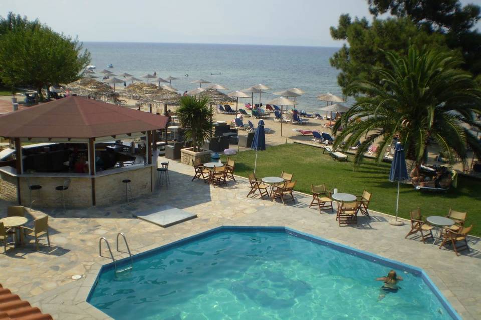 Rachoni Bay Hotel 1