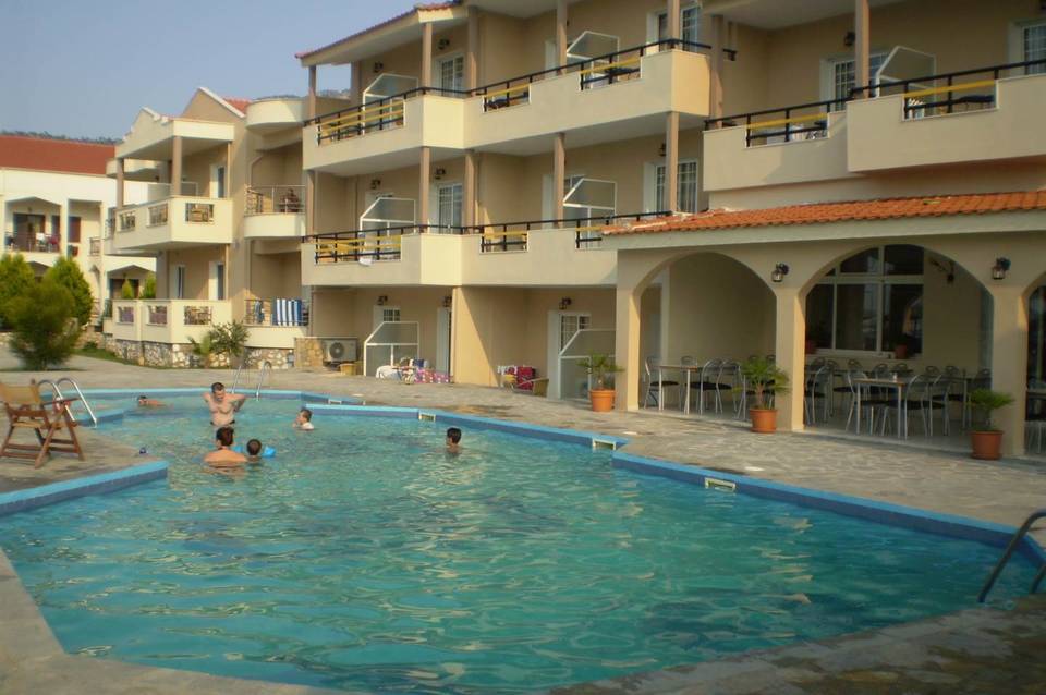 Rachoni Bay Hotel 2