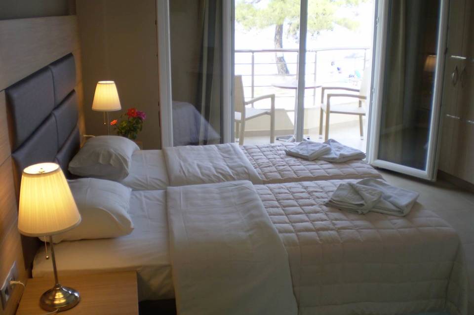 Rachoni Bay Hotel 3