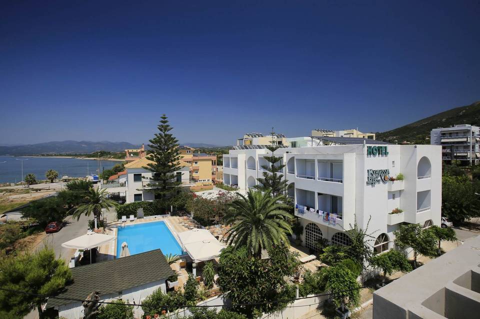 Kyparissia Beach Hotel 2