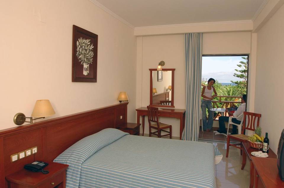 Cactus Beach Hotel 4