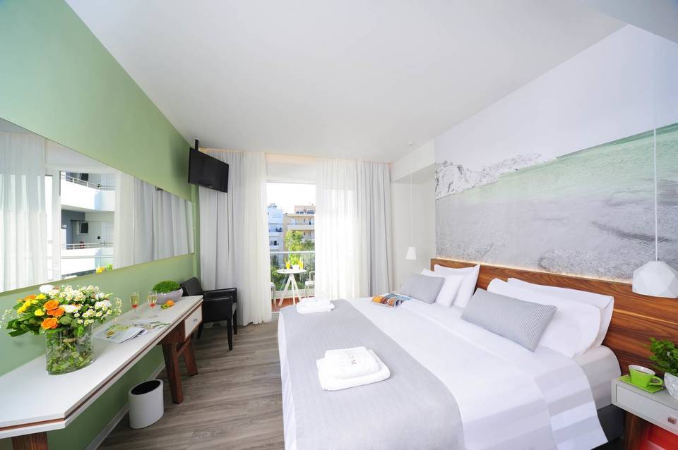 Atrium Ambiance Hotel 5